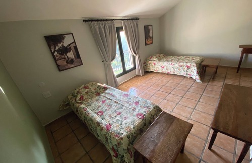 Pedra Bela Otro | GRANJA PARA GRUPOS GRANDES: PISCINA, BARBACOA, LAGOS Y CABALLOS