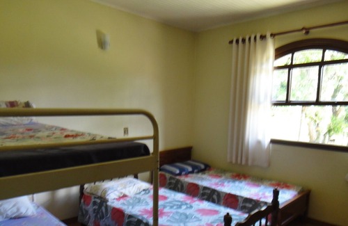 Guacuri Casa | Hermosa casa de campo con piscina, campo de fútbol, ​​lago con kiosco, arroyos, huerto, etc ..