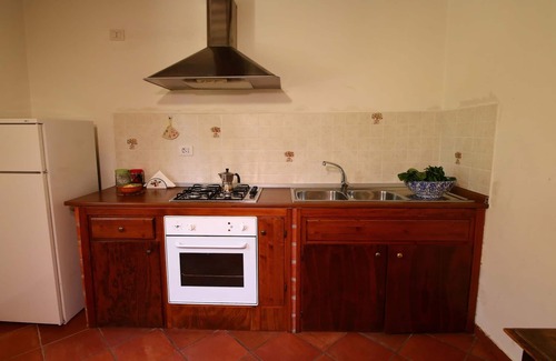 Gualdo Cattaneo Casa | Beautiful Farmhouse with Hot Tub in Umbria
