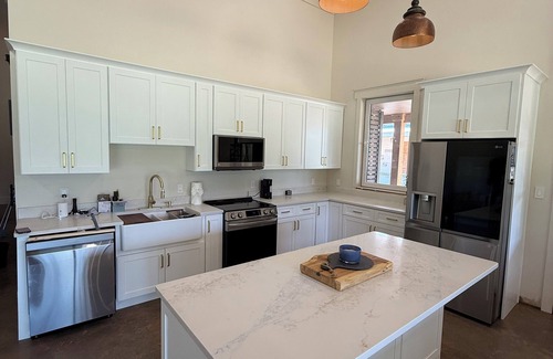 White Plains Otro | Beautiful Farmhouse in charming White Plains