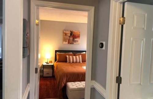 Sandtown Casa | Beautiful Farmhouse near Atlanta's Airport!