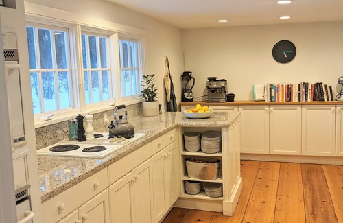 Goshen Casa | Beautiful Farmhouse on 14 Acres