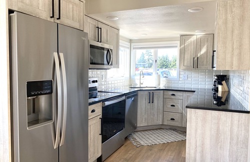 Ridgefield Casa | Beautiful Farmhouse in Ridgefield