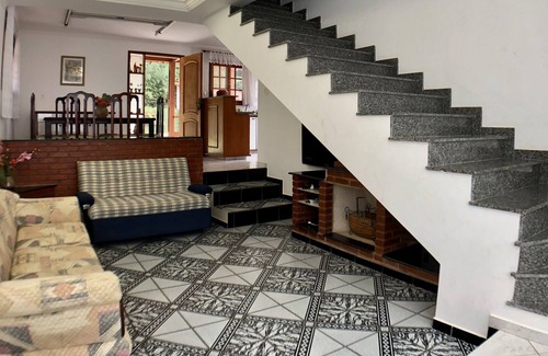 Cabreuva Casa | Linda casa con piscina - capacidad para 15 personas