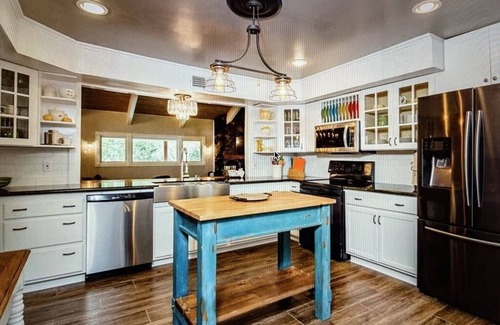 Simonton Otro | Beautiful Farmhouse with serene environment. 4+ acres beautiful landscape.
