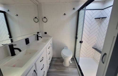 Isleton Casa | Beautiful fifth wheel on the Delta