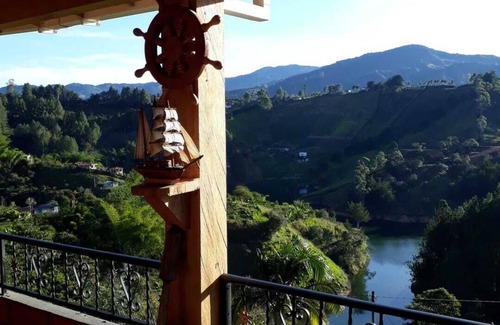 El Penol Casa | Hermosa Finca la Natalia con piscina