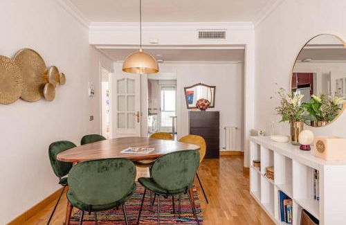 Chueca Apartamento | Beautiful flat with pool in the center-S-MARC