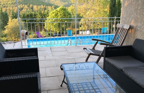 Chateauneuf-le-Rouge Villa | HERMOSA VILLA CON PISCINA A 10 minutos de Aix en Provence