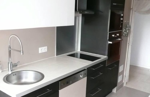 La Napoule Apartamento | Hermoso apartamento de 3 habitaciones bien equipado cerca del mar, golf, pueblo / estación brillante, piscina, wifi