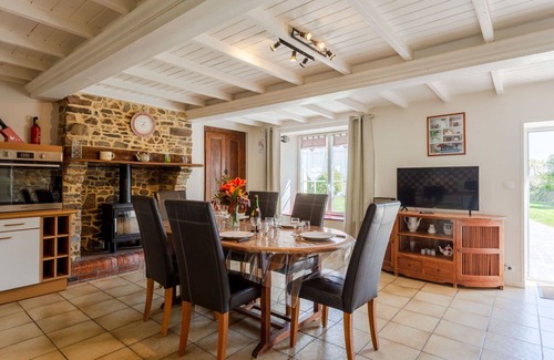 Cote Ouest Centre Manche Villa | Acogedor apartamento en villa con WIFI, TV, terraza, mascotas permitida y aparcamiento
