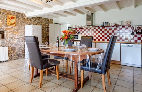 Cote Ouest Centre Manche Villa | Acogedor apartamento en villa con WIFI, TV, terraza, mascotas permitida y aparcamiento