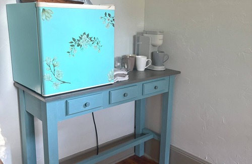 Seville Historic District Cabaña | Beautiful French Creole Historical studio in downtown Pensacola. one of a kind!