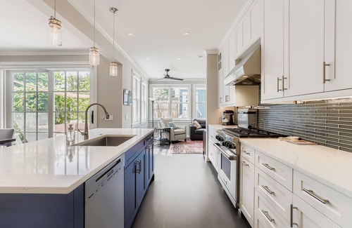 Newlands Casa | Beautiful Fully Furnished New Build in Newlands