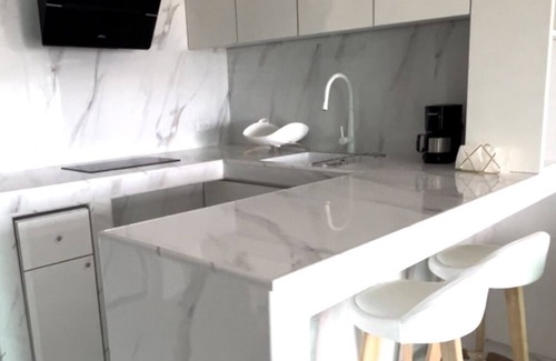 San Roque Apartamento | Beautiful Fully Furnished Mountainview Studio across PauPau Beach
