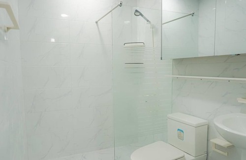 San Roque Apartamento | Beautiful Fully Furnished Mountainview Studio across PauPau Beach