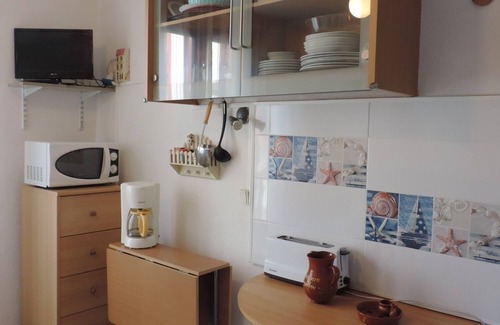 Lamalou-les-Bains Apartamento | Hermoso estudio amueblado en el corazón de un spa en residencia tranquila