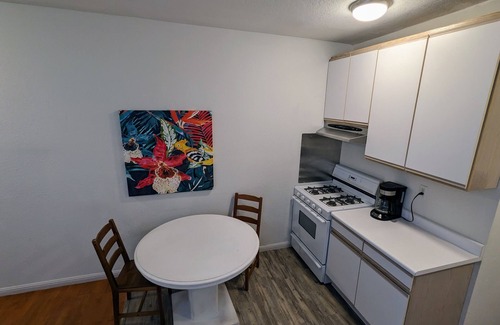 South Beach Casa | Beautiful furnished large 2 bedroom apartment in the heart of San Francisco