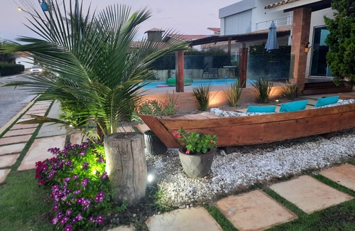 Mosqueiro Casa | Beautiful furnished 5-suite beach house with swimming pool in gated sea front community.