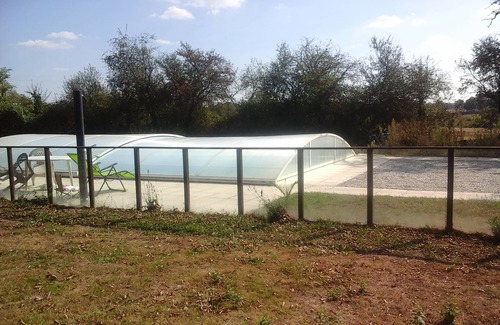 Gajoubert Cabaña | Hermosa casa rural en una granja