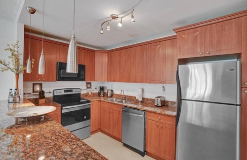 Sunny Isles Beach Condominio | Beautiful Garden View Ocean Reserve 1 BR Condo by RedAwning