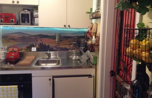 Castle Rock Casa | Beautiful Gardens, Outdoor Shower, Hot Tub, Steam Sauna, Cold plunge pool.