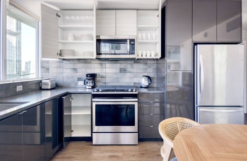 Civic Core Apartamento | Beautiful Gaslamp 2BR w/ Gym, Sauna & W/D, nr shops, by Blueground