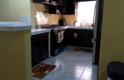 Sector 3 Casa | Beautiful gated community family House/Jacuzzi