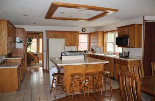 Spicer Casa | Hermosa George Lake Vacation / Retreat Home por Spicer MN