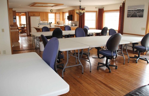 Spicer Casa | Hermosa George Lake Vacation / Retreat Home por Spicer MN