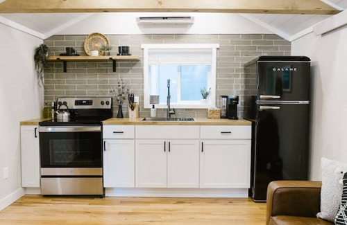 North Spearfish Casa | Beautiful Getaway with Hot Tub