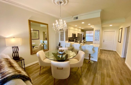 Tropical Cove Condominio | Beautiful Golf Designer Condo in Golf Village Lexington Country Club Fort Myers