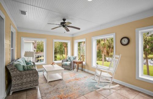 Saint Helena Island Casa | Beautiful Golf View Retreat - 3 Bed 25 Bath with Resort Amenities!