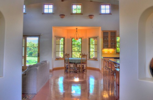 Simi Valley Casa | Beautiful Guest House with spectacular views of Hillside Avocado Orchards