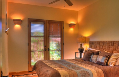 Simi Valley Casa | Beautiful Guest House with spectacular views of Hillside Avocado Orchards