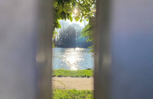 Carrieres-sur-Seine Casa | Beautiful house with pool, view and access to the Seine, very close to Paris
