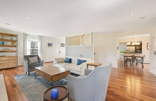 Westhampton Casa | Beautiful Hamptons Family Escape.