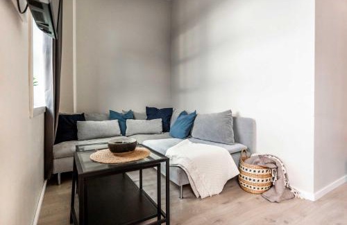 Sandviken Apartamento | Beautiful Harbour Apartment With French Balcony