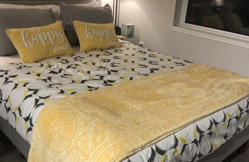 Southcenter Apartamento | Beautiful high rise