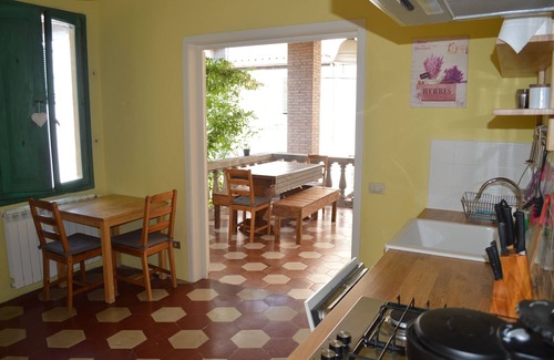Bagni di Lucca Villa | Hermosa villa toscana, jardín, piscina, wifi. Cerca de restaurantes y servicios.