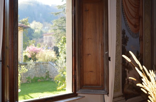 Bagni di Lucca Villa | Hermosa villa toscana, jardín, piscina, wifi. Cerca de restaurantes y servicios.
