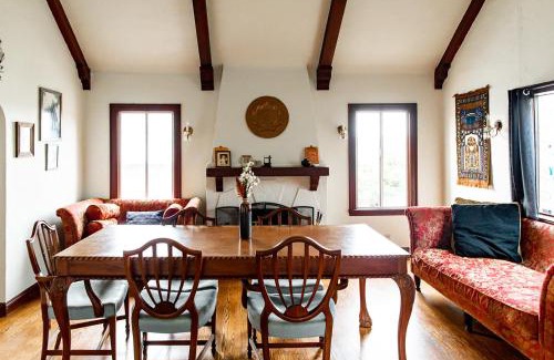 Oakland Casa | Beautiful, Historic Family Home near Lake Merritt