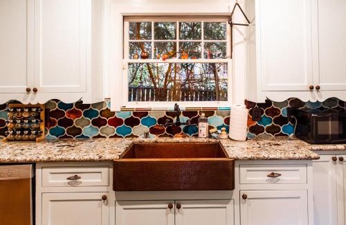 Oakland Casa | Beautiful, Historic Family Home near Lake Merritt