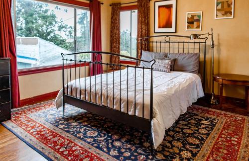 Oakland Casa | Beautiful, Historic Family Home near Lake Merritt