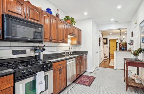 Old Town West Casa | Beautiful Historic Home~ 2 bds, 2.5 ba., fireplace, perfect vacation location!