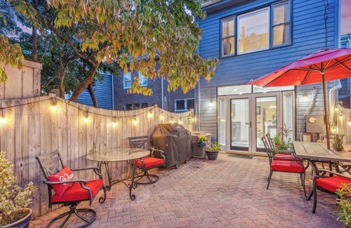 Old Town West Casa | Beautiful Historic Home~ 2 bds, 2.5 ba., fireplace, perfect vacation location!