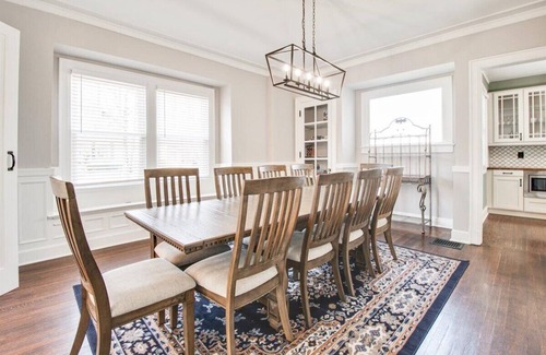 Hamilton Casa | Beautiful Historic Henry Jacoby Residence