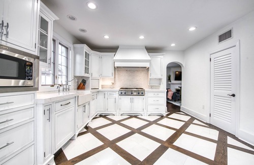 Saint Armands Key Casa | Beautiful Historic home with easy access to Saint Armands Circle