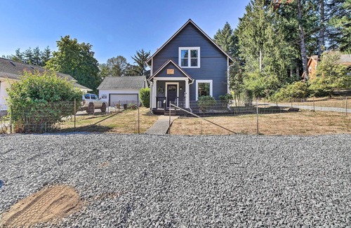 Mineral Casa | Beautiful Historic Home, Walk to Mineral Lake