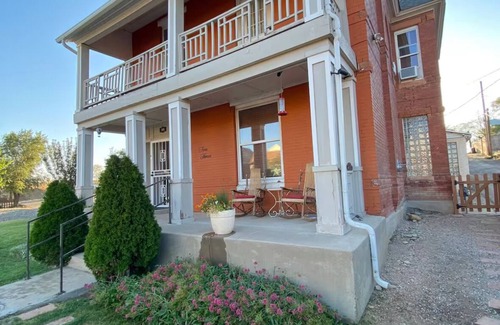 Pueblo Casa | Enchanted Home Downtown Pueblo